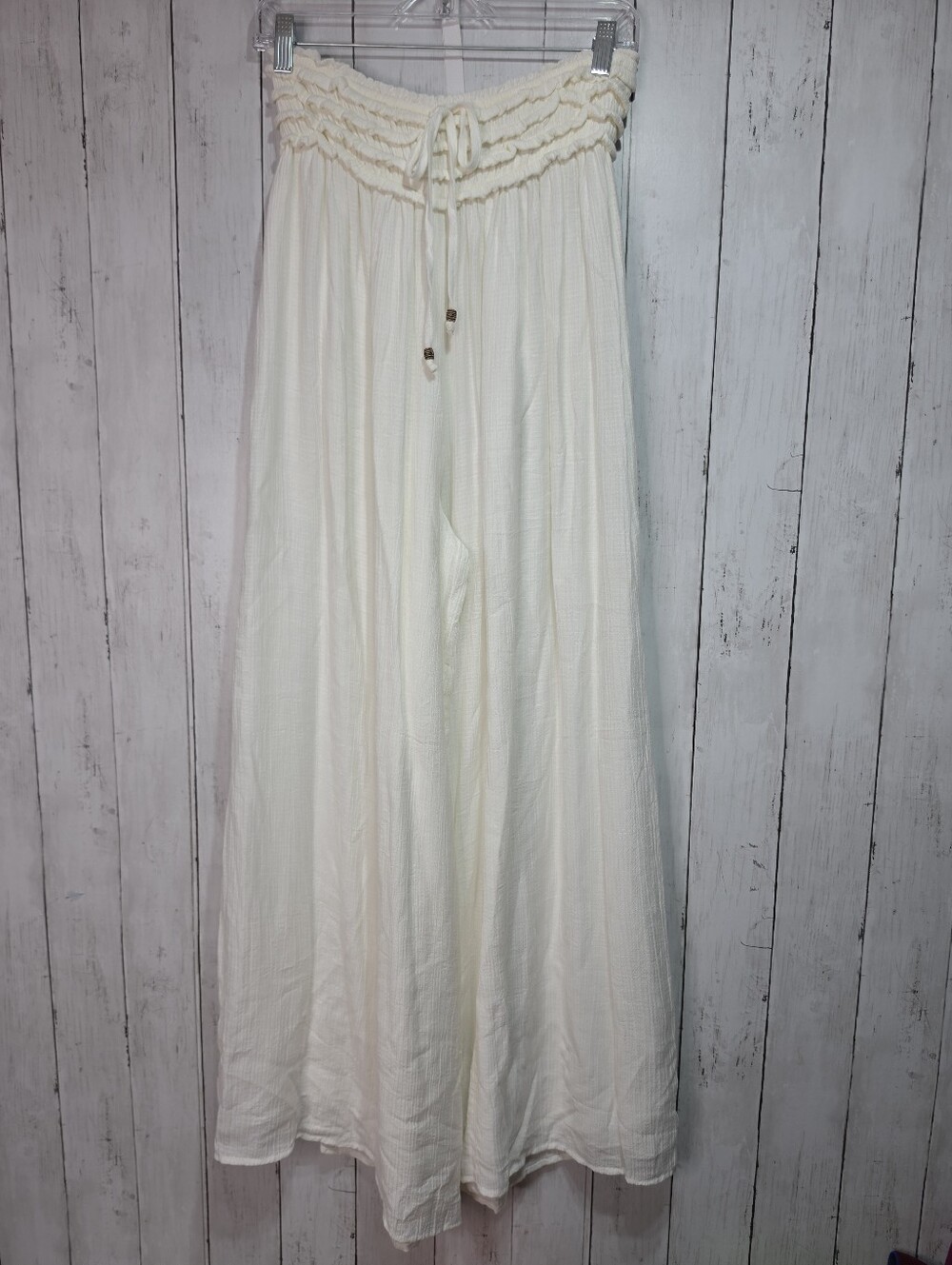 NWOT Mustard Seed Women's White Lightweight Wide-Leg Pants Lined Size Small.